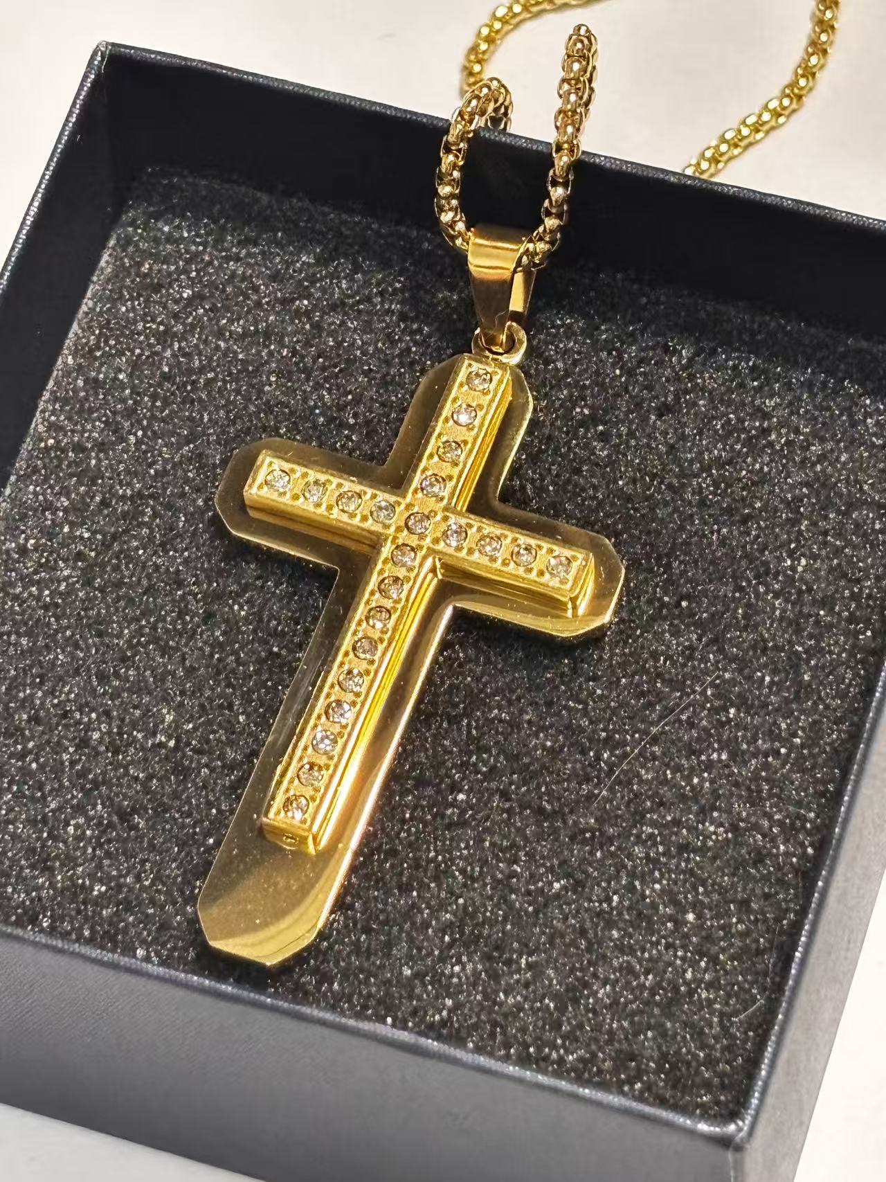 金色砖石不锈钢十字架吊坠