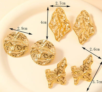 不规则褶皱耳环