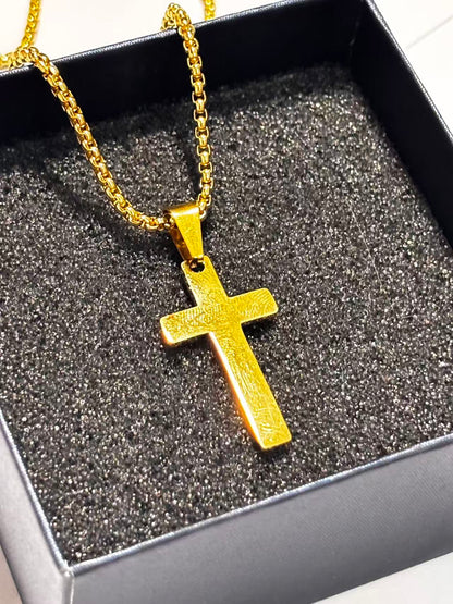 纯金色十字架