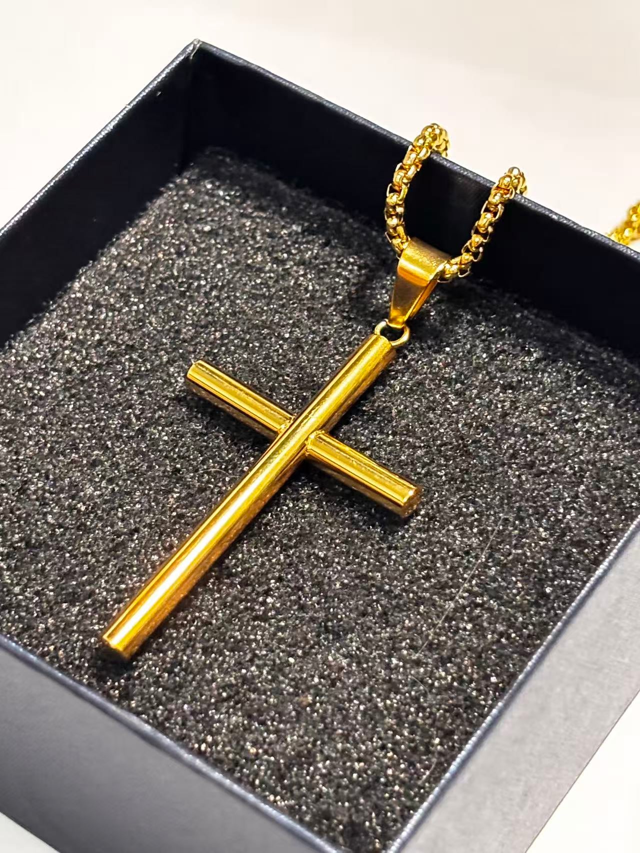 金色细纹十字架