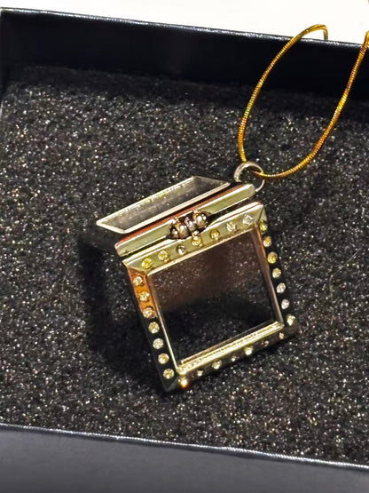 功能开合透明方框吊坠