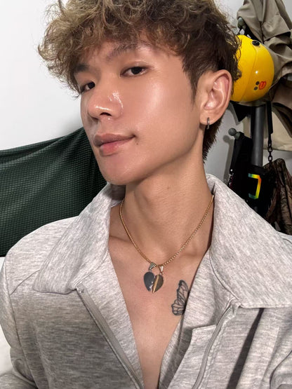 双拼色爱心情侣款吊坠