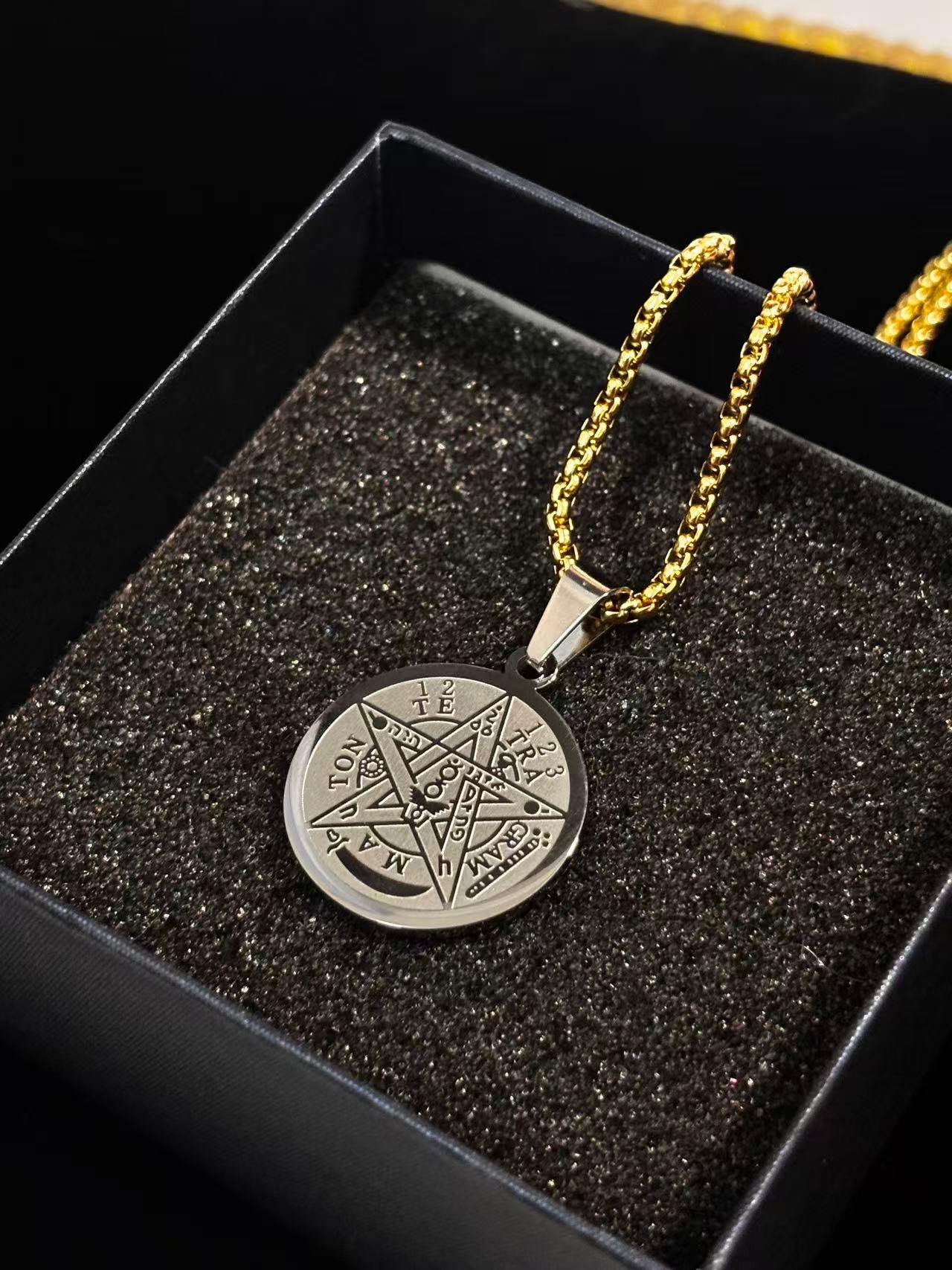 古罗马腐蚀钢色吊坠