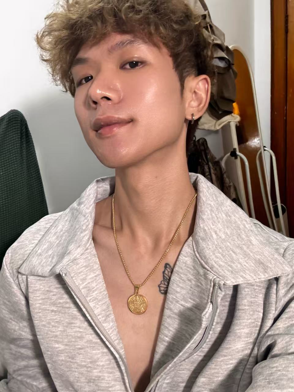 古罗马腐蚀钢色吊坠