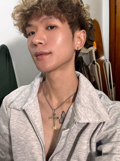 四叶草边形十字架吊坠