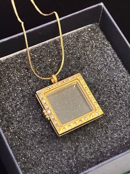 功能开合透明方框吊坠
