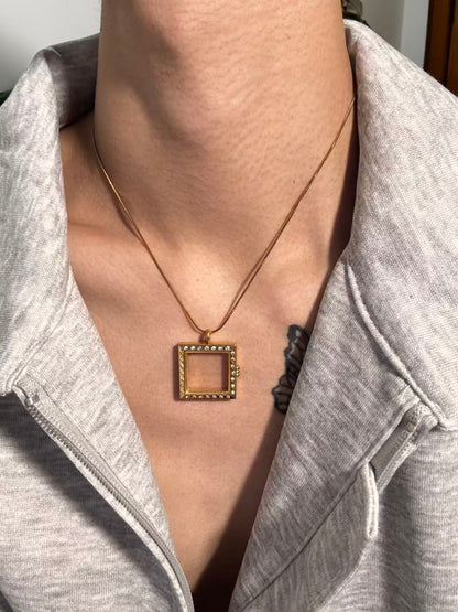 功能开合透明方框吊坠