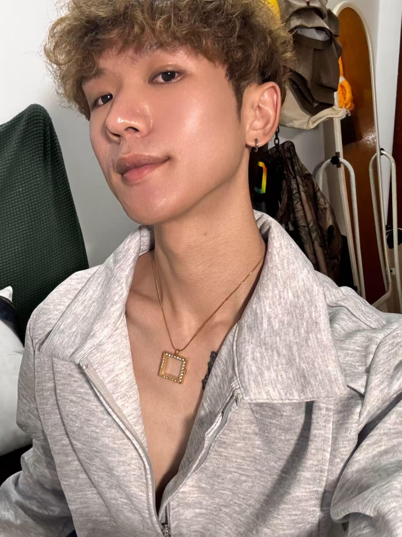 功能开合透明方框吊坠