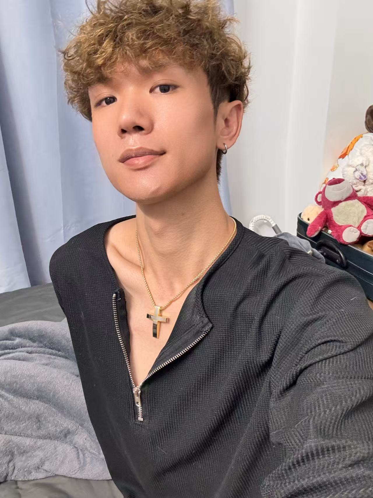 简约白色纹理十字架吊坠