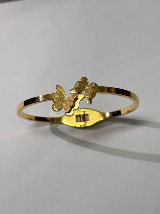 金色复式蝴蝶手镯