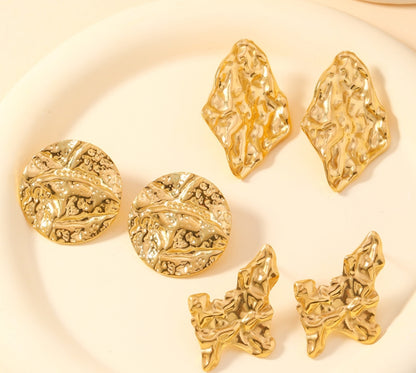 不规则褶皱耳环